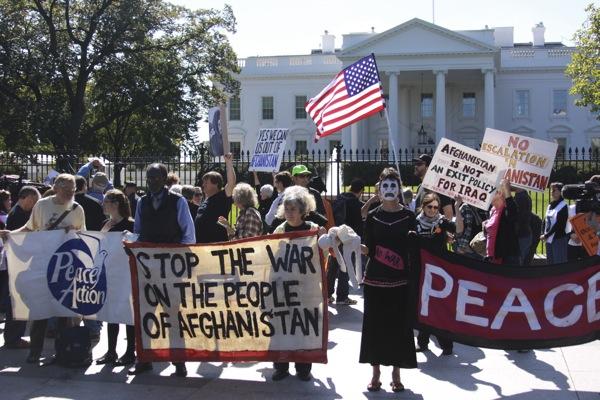 Clinton, Gates focus on Iran, Afghanistan at Lisner chat