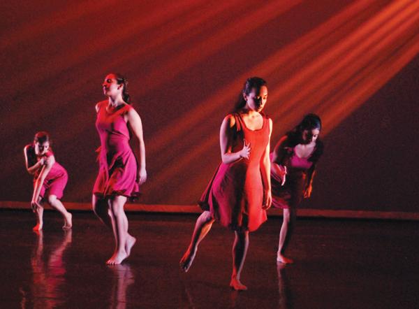 Students perform in GW DanceWorks