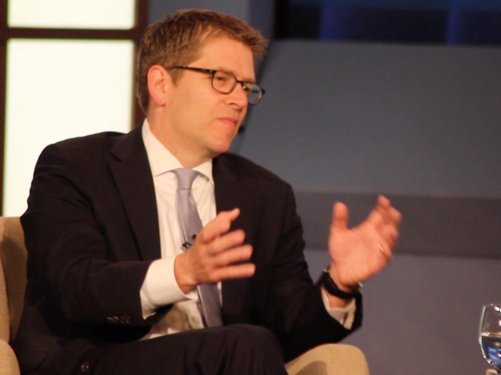 Jay Carney speaks with CBS’ Major Garett – The GW Hatchet