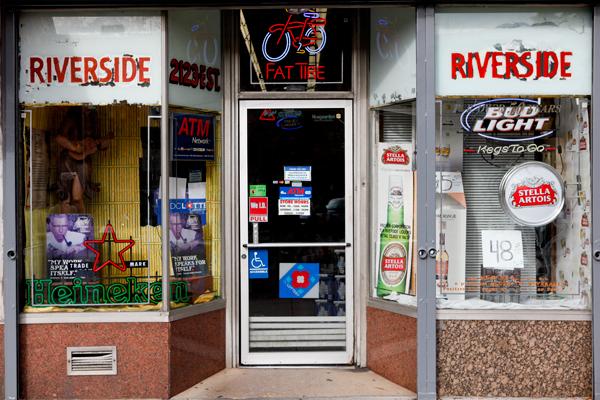 Riverside Liquors is located near the corner of E and 21st streets. Hatchet File Photo
