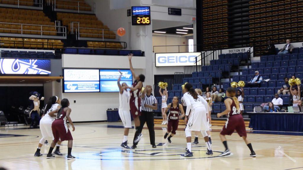 Women's basketball cruises to exhibition win