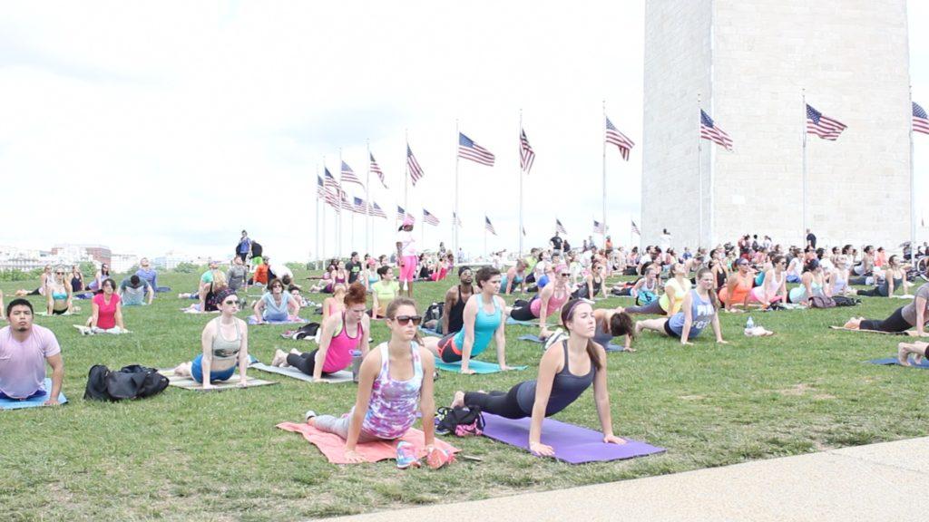 Yoga+on+the+Mall