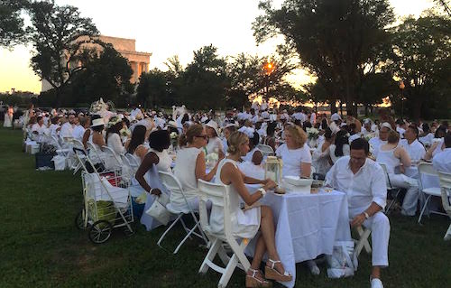 Hundreds gathered near the National Mall Saturday night for the Diner en Blanc. Victoria Sheridan | Hatchet staff photographer