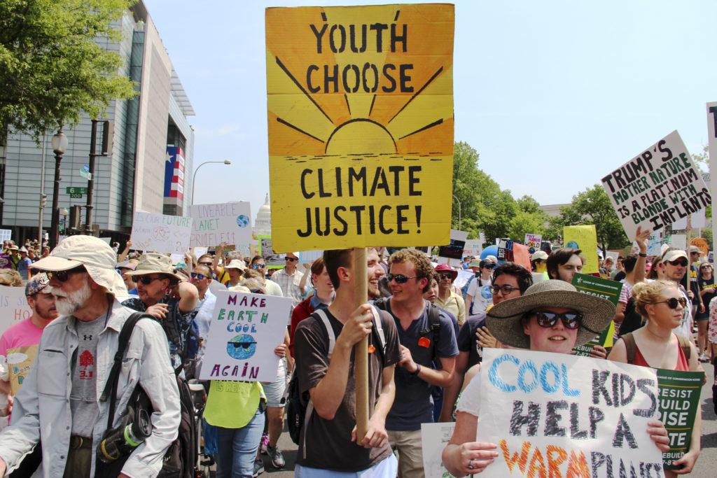 Environmental+student+organizations+were+among+nearly+200%2C000+protesters+marching+in+D.C.+Saturday+for+more+aggressive+government+policies+to+combat+climate+change.