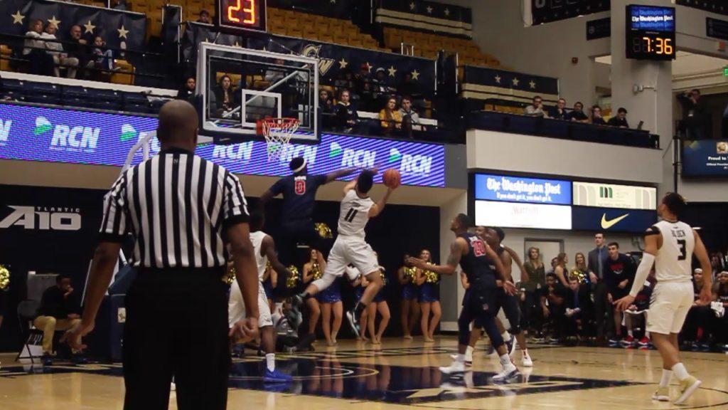 Mens basketball narrowly defeated by Duquesne 75–73