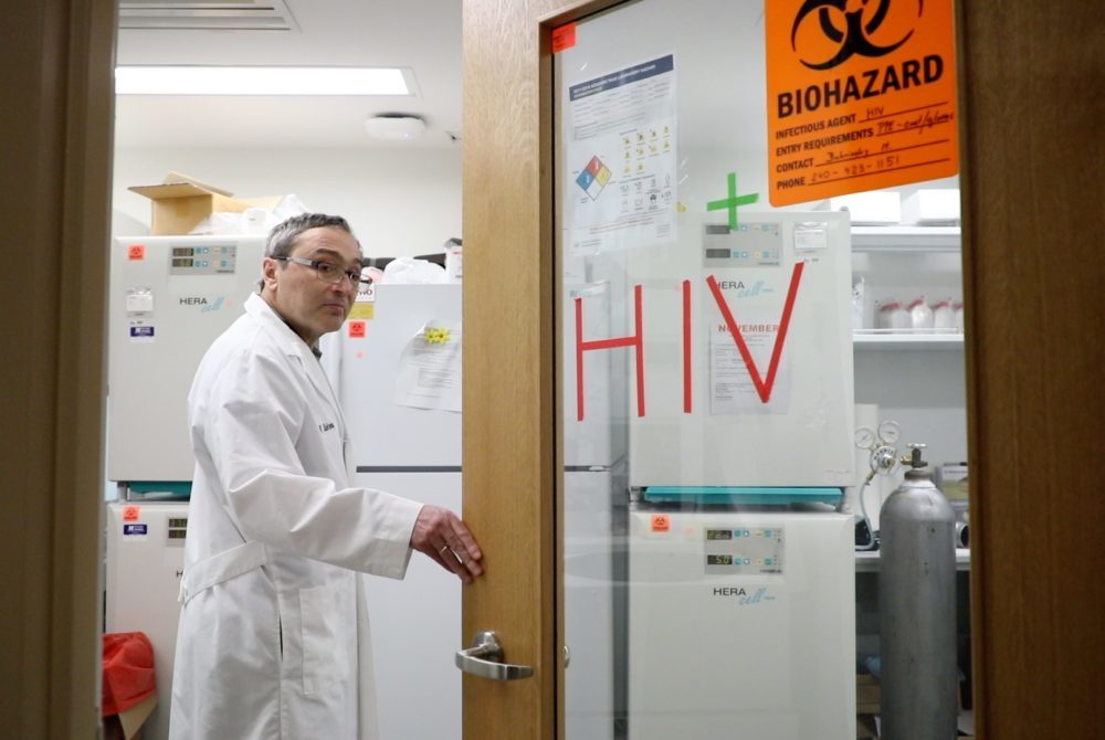 Inside Gws Research Lab Working To Find A Cure For Hiv The Gw Hatchet 5805