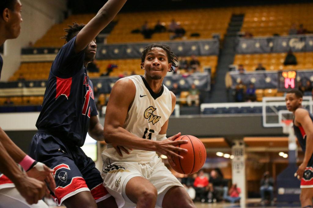 Senior point guard DJ Williams will transfer out of the men’s basketball program.