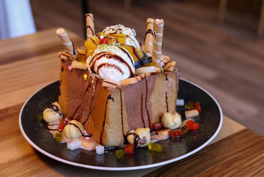 Dish of the week: Momo’s Cafe’s honey toast – The GW Hatchet