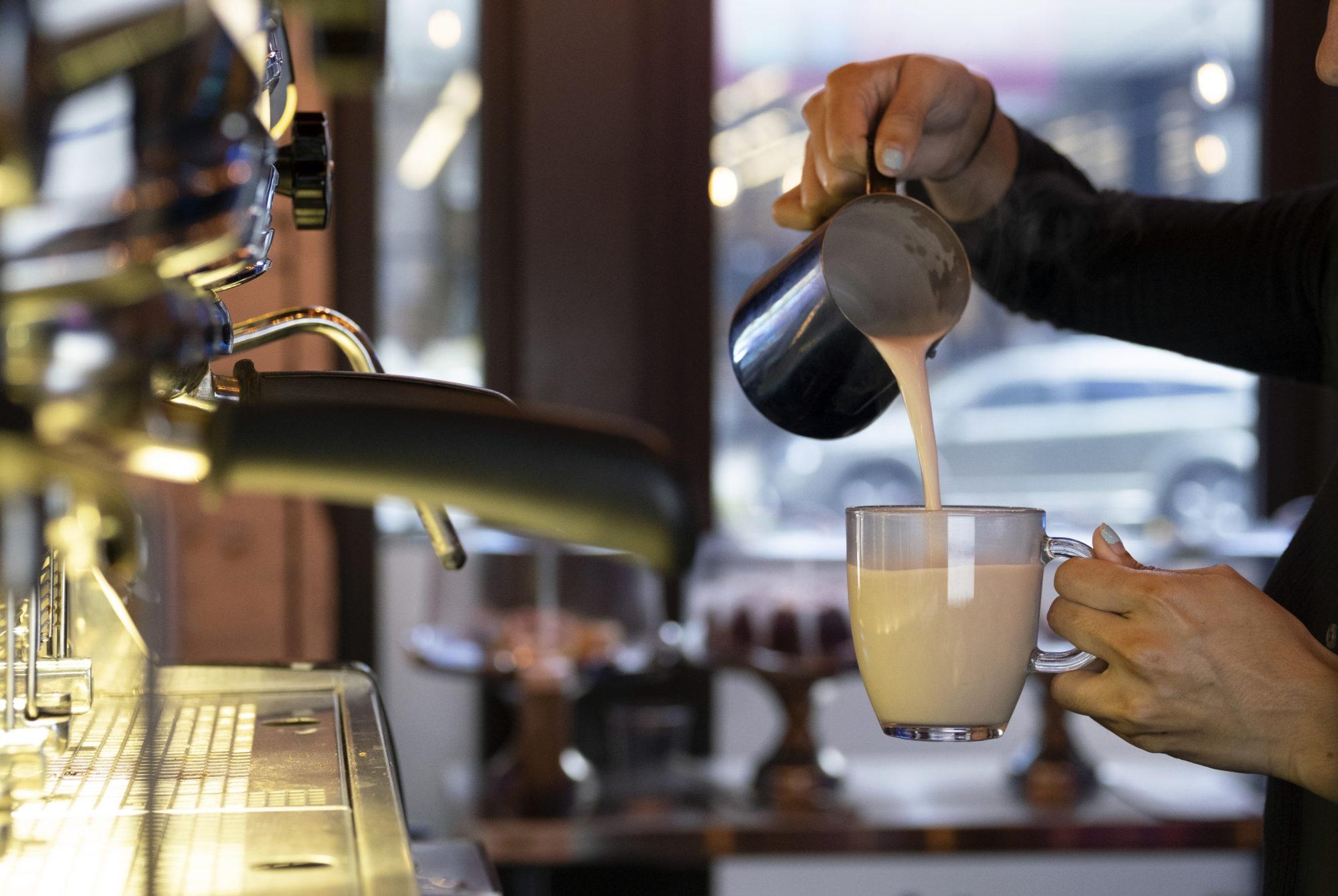 Late Night Coffee Shops Metro Manila