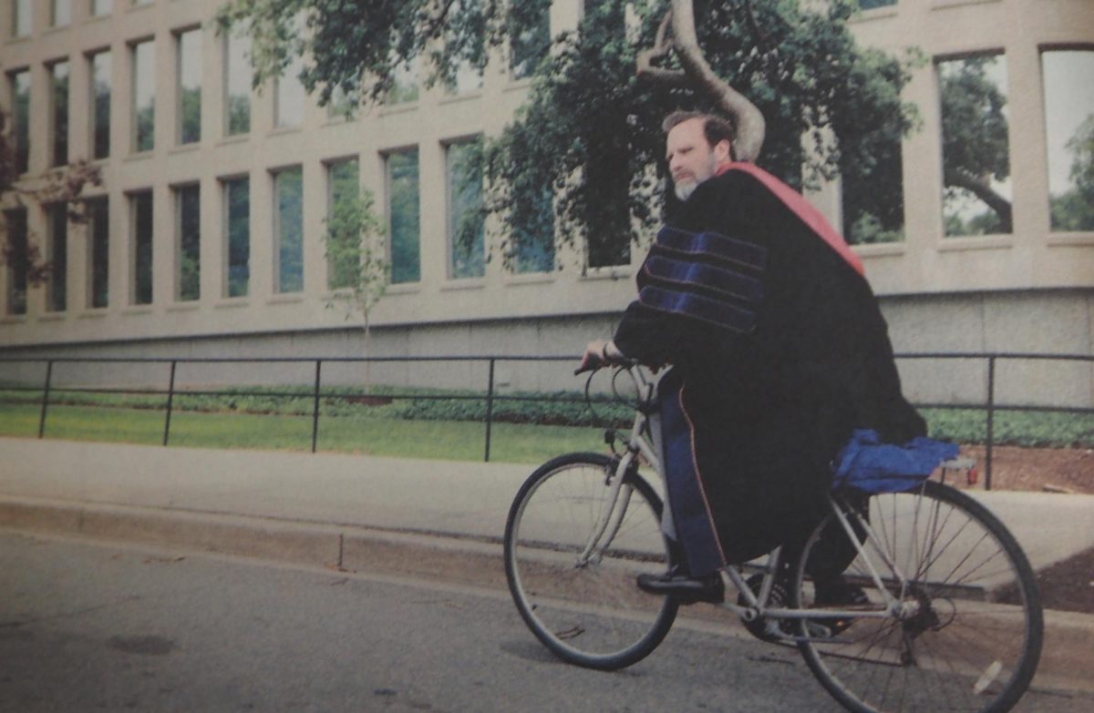 Elliott isnt the only professor eager to depart Commencement — in 2010, one professor biked away as fast as he could right after Commencement ended.