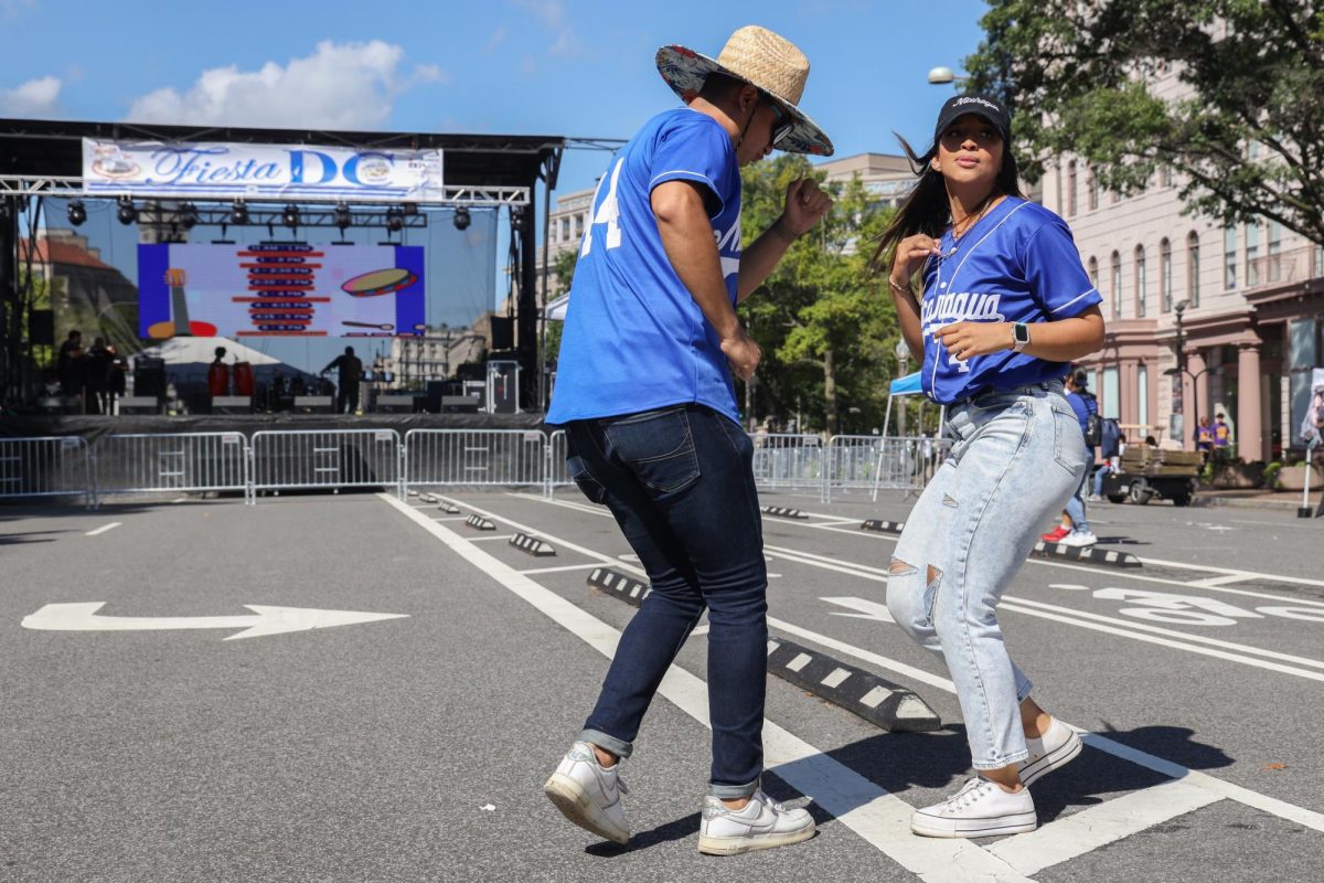 Photo Essay: Salsa in the streets