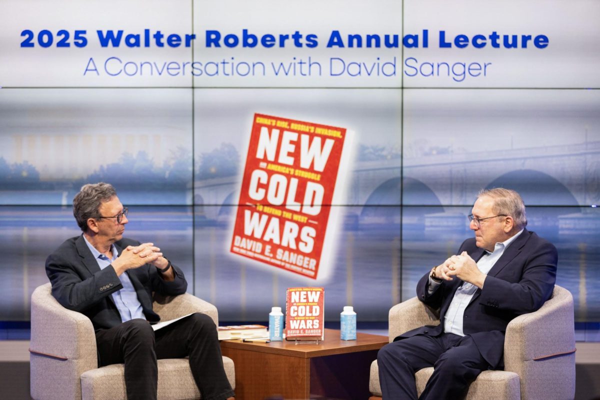 David Sanger and Frank Sesno converse during a discussion of David Sangers new book "New Cold War."